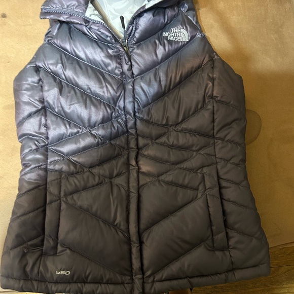 The north face purple vest size Small - Picture 3 of 3